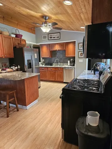 2127 Salem Avenue Johnsburg IL 60051