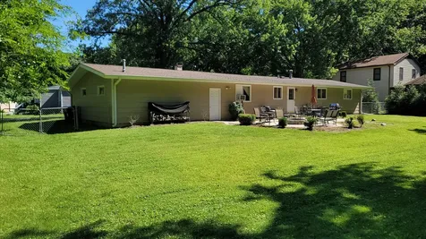 2127 Salem Avenue Johnsburg IL 60051