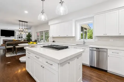 455 Hunter Lane Lake Forest IL 60045