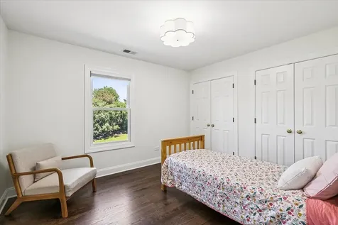 455 Hunter Lane Lake Forest IL 60045