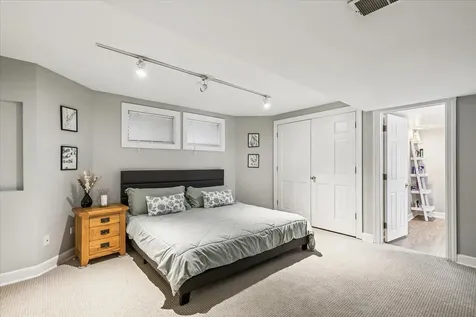 455 Hunter Lane Lake Forest IL 60045