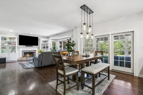 455 Hunter Lane Lake Forest IL 60045