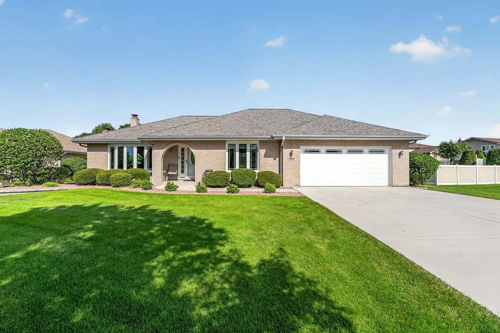 15301 Rosarie Drive Homer Glen IL 60491