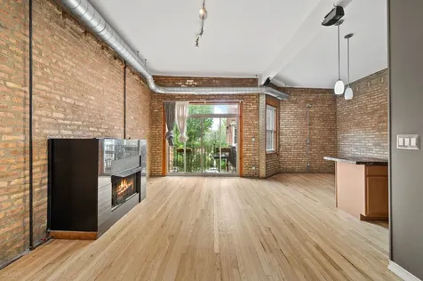 1659 West Pratt Boulevard Chicago IL 60626
