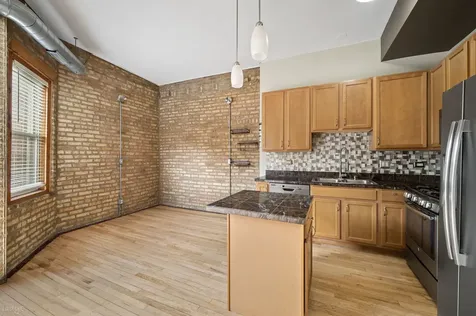 1659 West Pratt Boulevard Chicago IL 60626