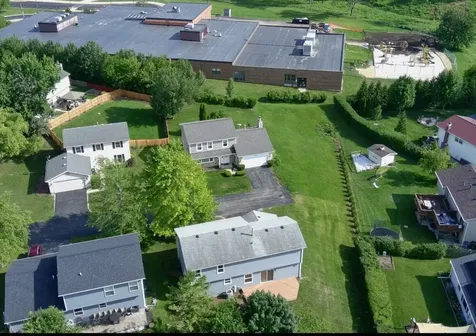 342 Country Lane Algonquin IL 60102