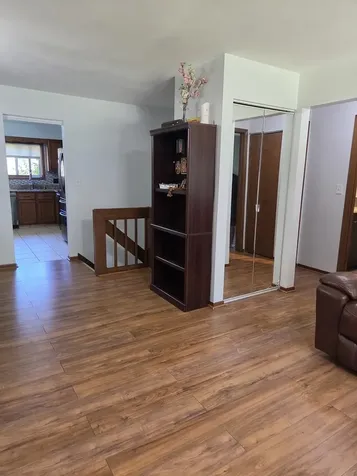 1907 West Golf Road Mount Prospect IL 60056