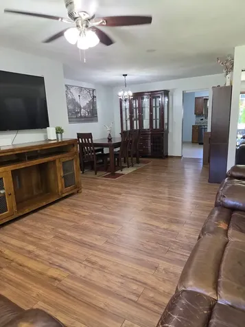 1907 West Golf Road Mount Prospect IL 60056
