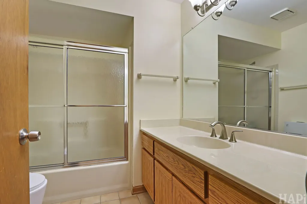 1219 Golf View Drive Woodridge IL 60517