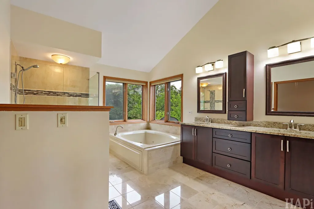 1219 Golf View Drive Woodridge IL 60517