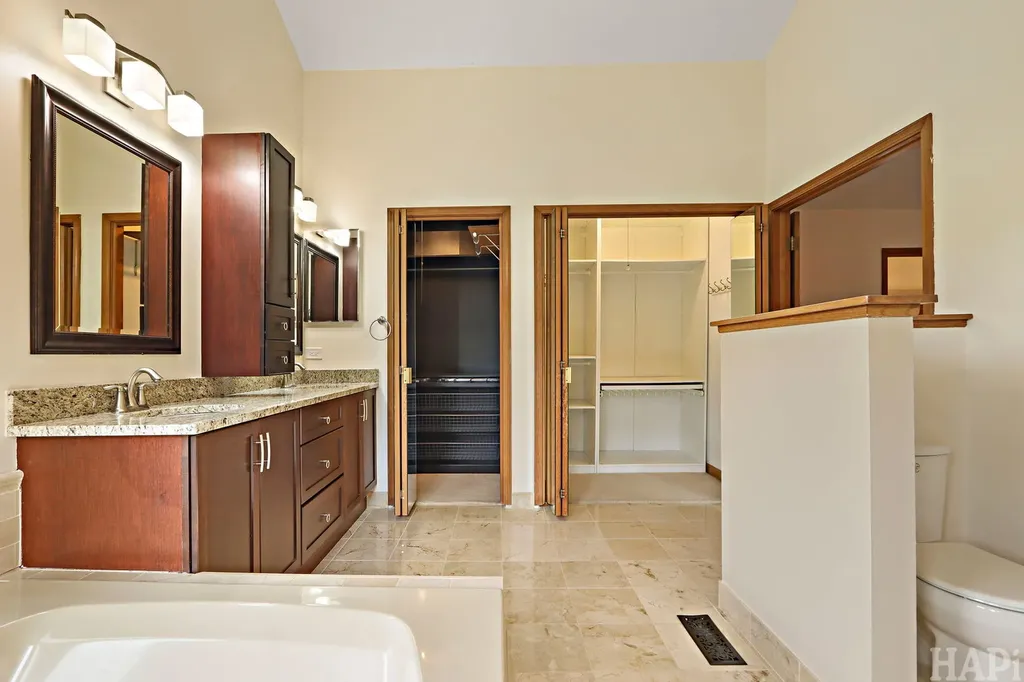 1219 Golf View Drive Woodridge IL 60517