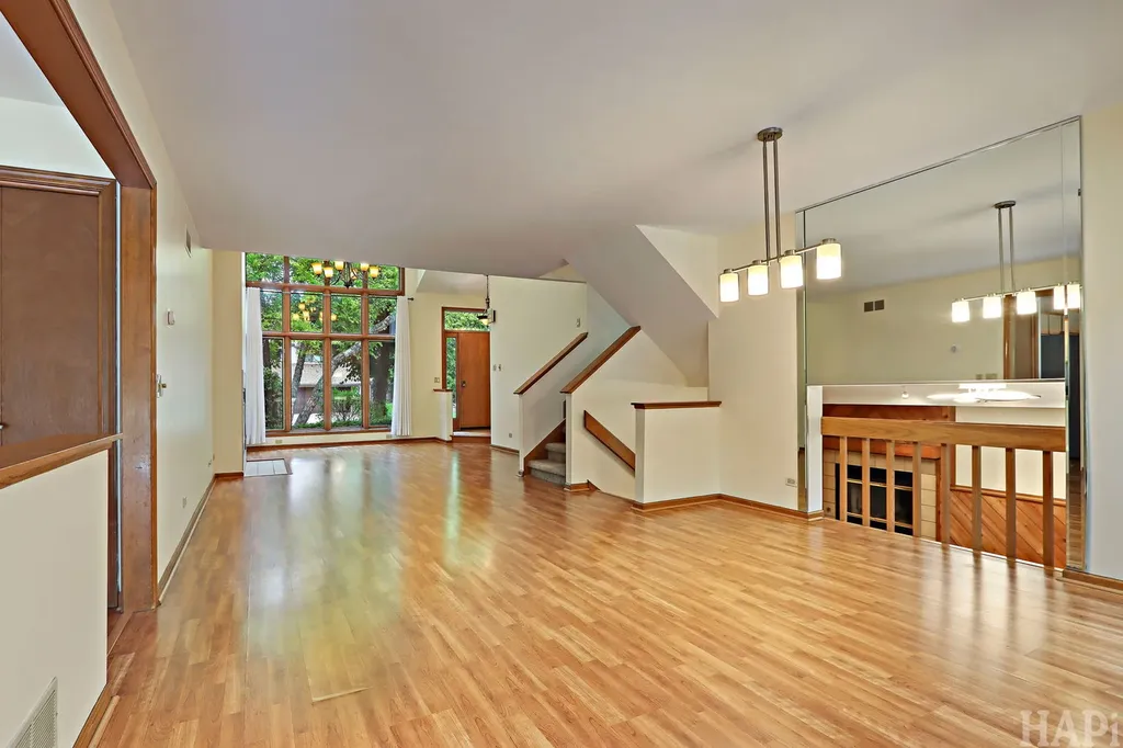 1219 Golf View Drive Woodridge IL 60517