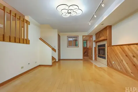 1219 Golf View Drive Woodridge IL 60517