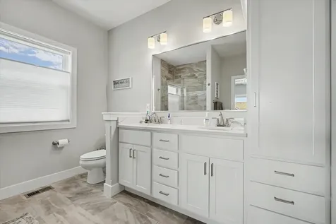 3916 Bay Circle Champaign IL 61822