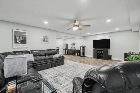 3916 Bay Circle Champaign IL 61822