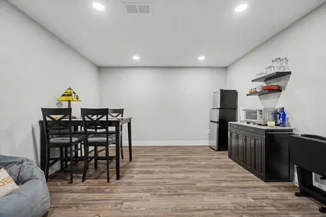 3916 Bay Circle Champaign IL 61822