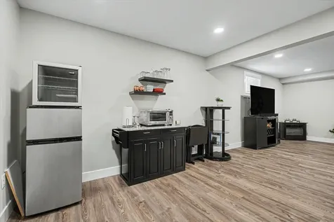 3916 Bay Circle Champaign IL 61822