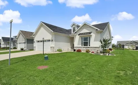 3916 Bay Circle Champaign IL 61822