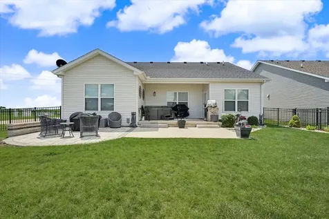 3916 Bay Circle Champaign IL 61822