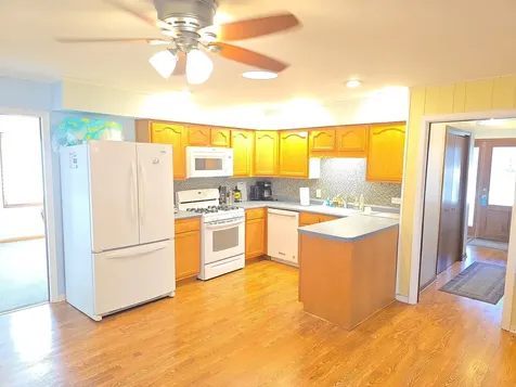 2041 East Gaisor Drive Crete IL 60417