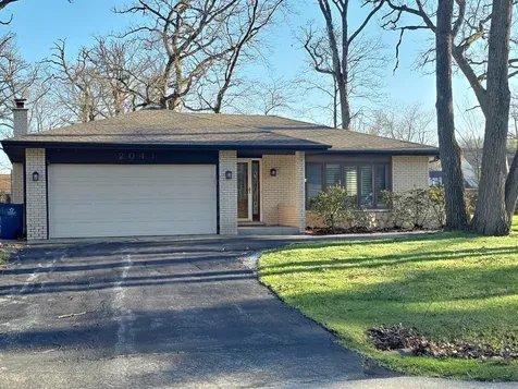 2041 East Gaisor Drive Crete IL 60417