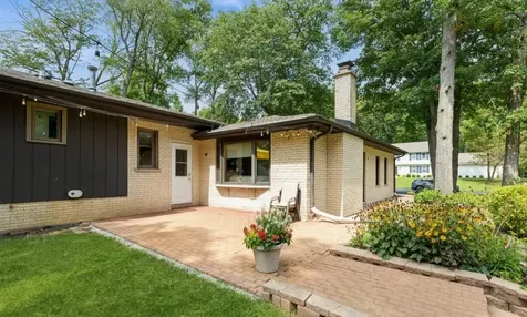 2041 East Gaisor Drive Crete IL 60417