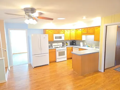 2041 East Gaisor Drive Crete IL 60417