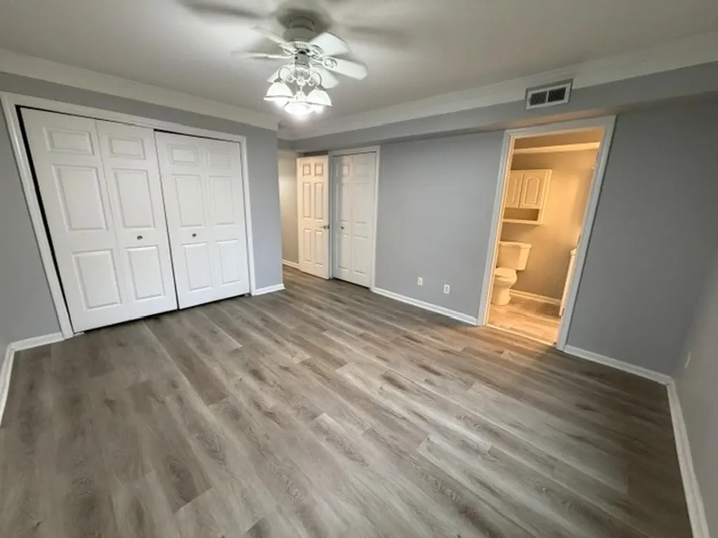 1985 Tall Oaks Drive Aurora IL 60505