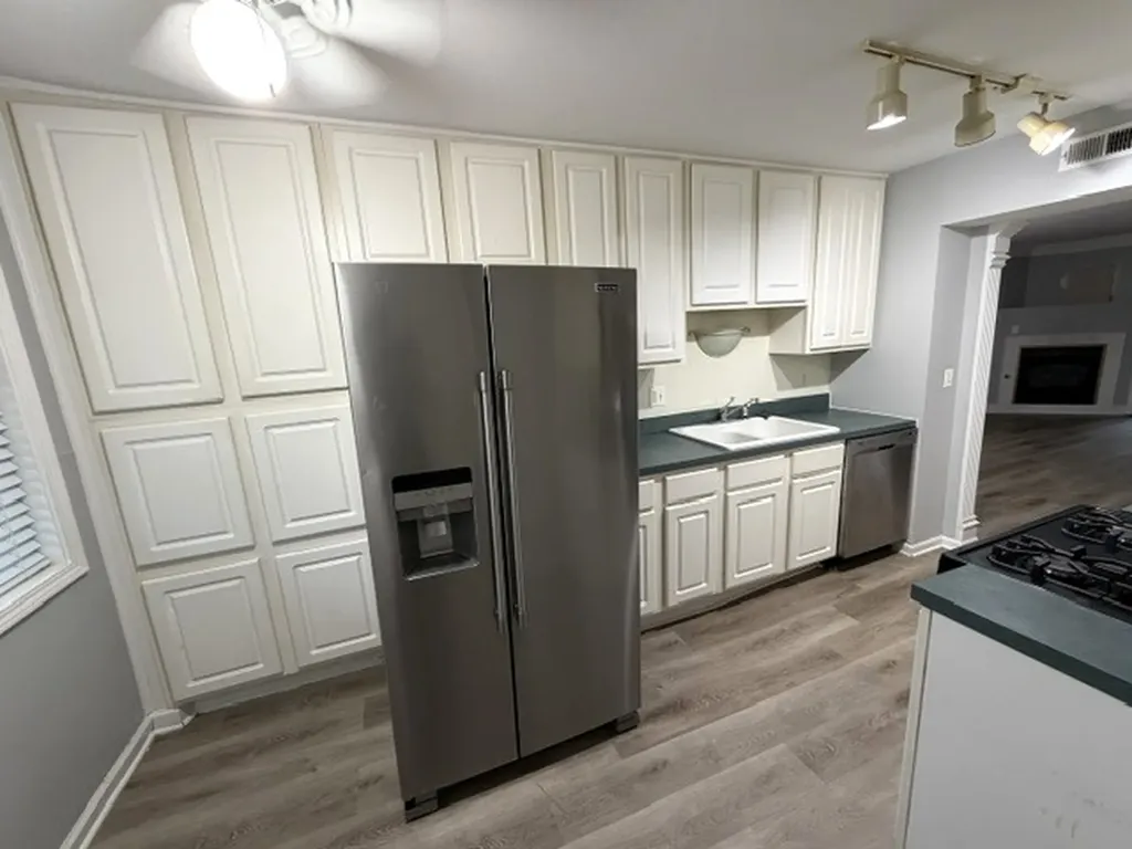 1985 Tall Oaks Drive Aurora IL 60505