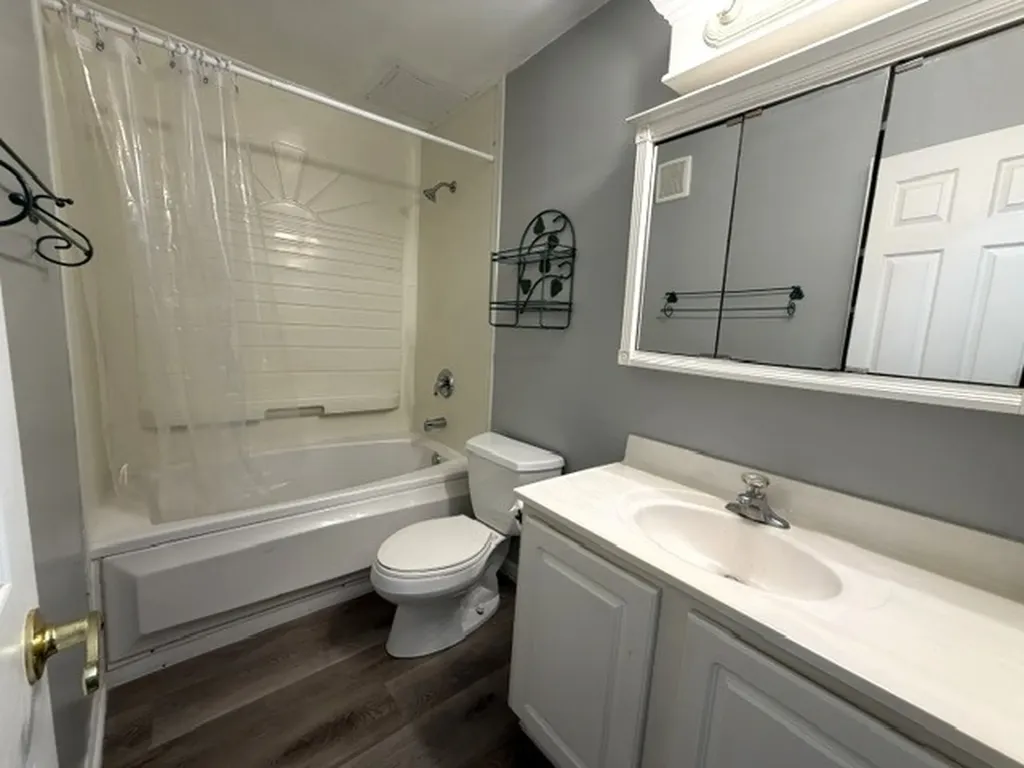 1985 Tall Oaks Drive Aurora IL 60505