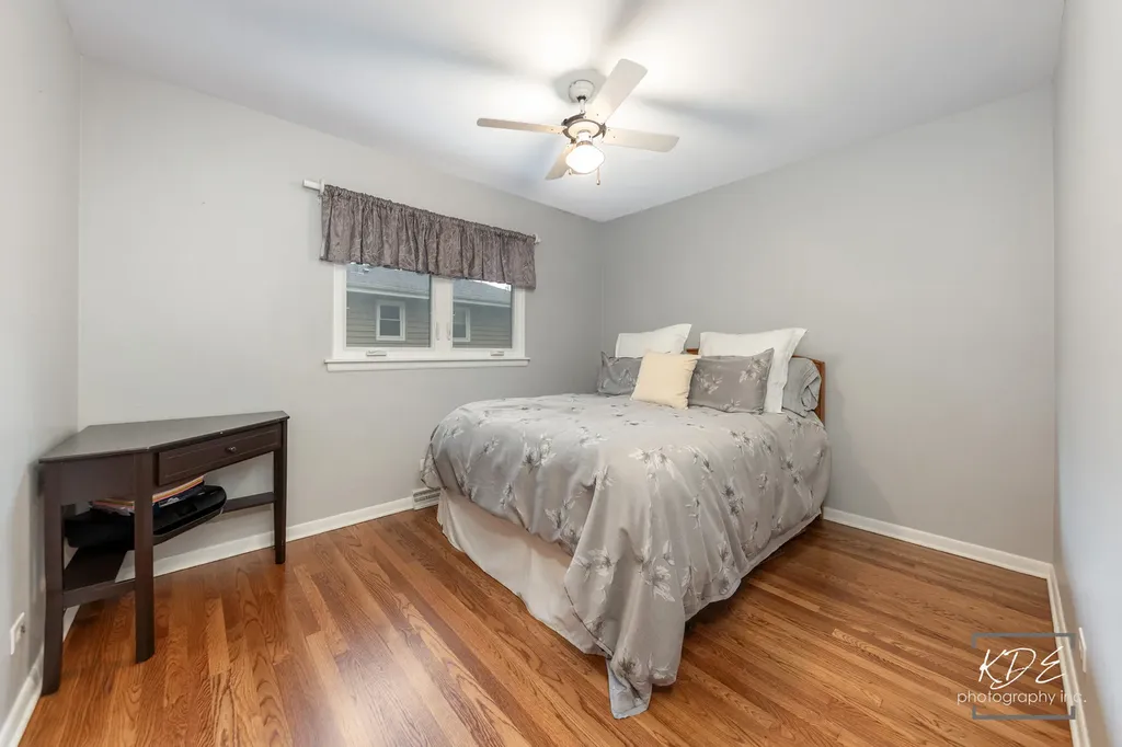 8 East Gartner Road Naperville IL 60540