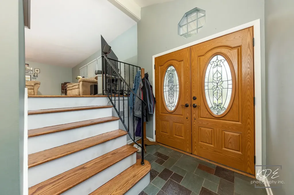 8 East Gartner Road Naperville IL 60540