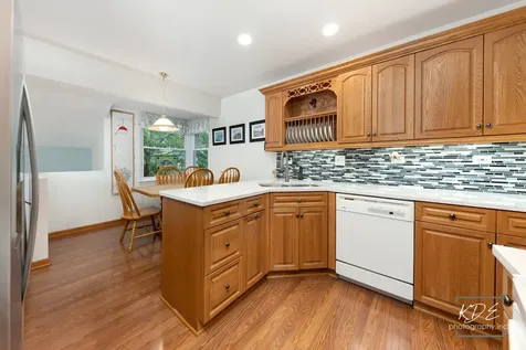 8 East Gartner Road Naperville IL 60540