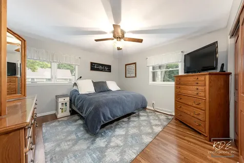 8 East Gartner Road Naperville IL 60540