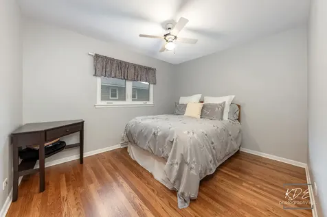8 East Gartner Road Naperville IL 60540