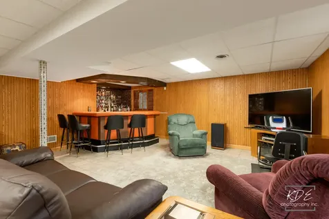 8 East Gartner Road Naperville IL 60540