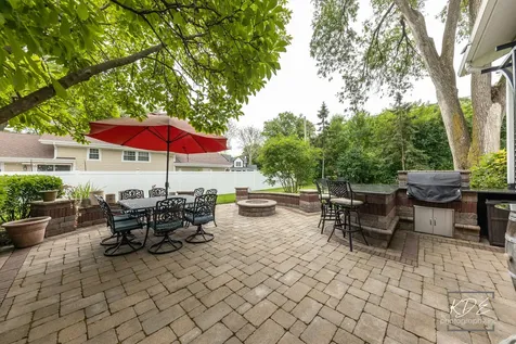 8 East Gartner Road Naperville IL 60540