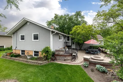 8 East Gartner Road Naperville IL 60540