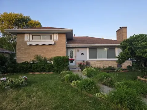 2321 Walnut Street Waukegan IL 60087