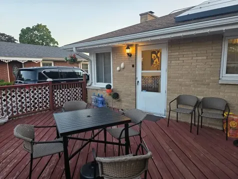 2321 Walnut Street Waukegan IL 60087