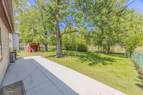 742 Voyager Drive Bartlett IL 60103