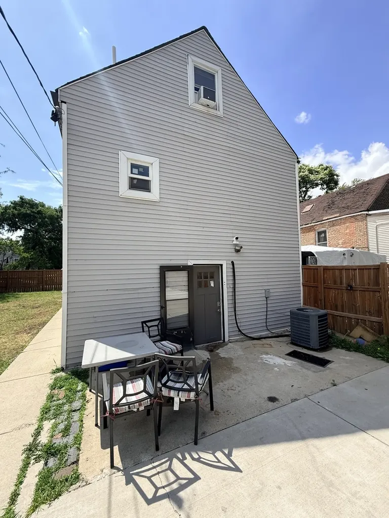 1533 South Kilbourn Avenue Chicago IL 60623