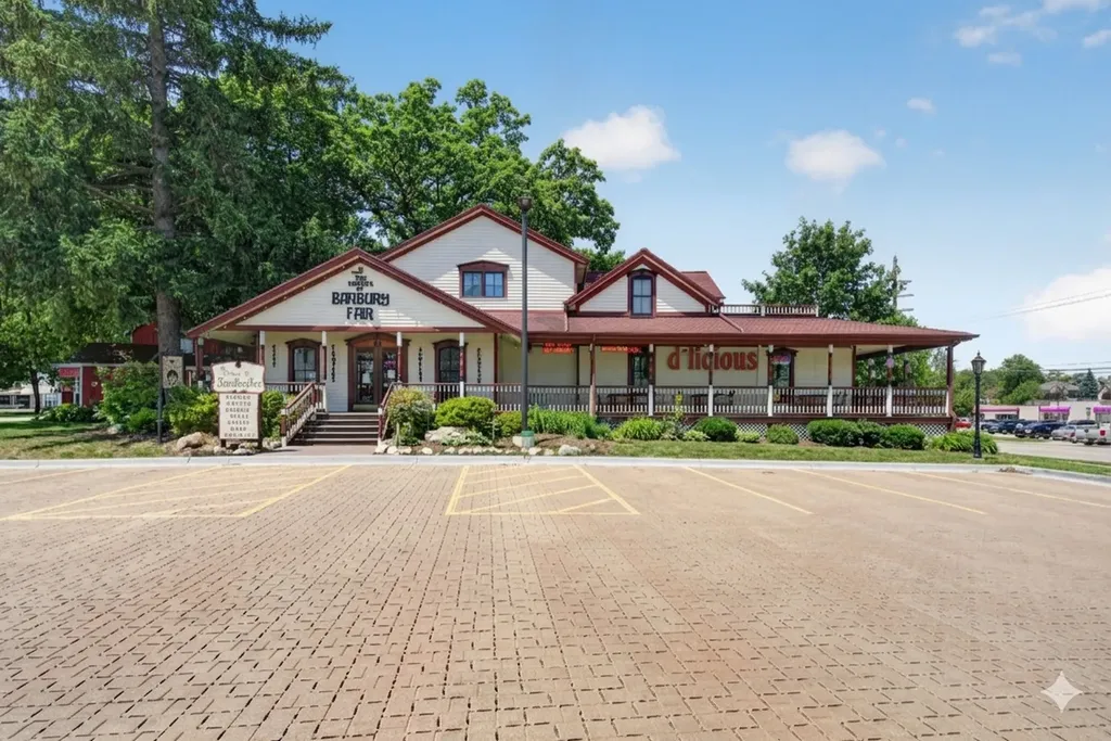 211-215 West Railroad Avenue Bartlett IL 60104
