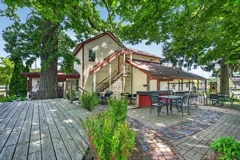 211-215 West Railroad Avenue Bartlett IL 60104