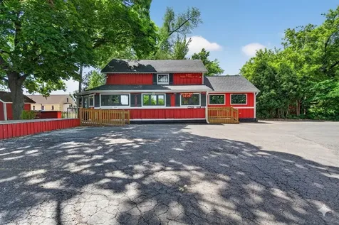 211-215 West Railroad Avenue Bartlett IL 60104
