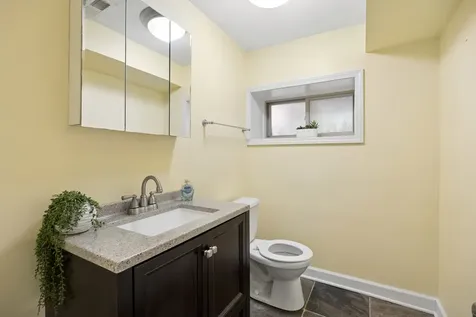 564 Selborne Road Riverside IL 60546