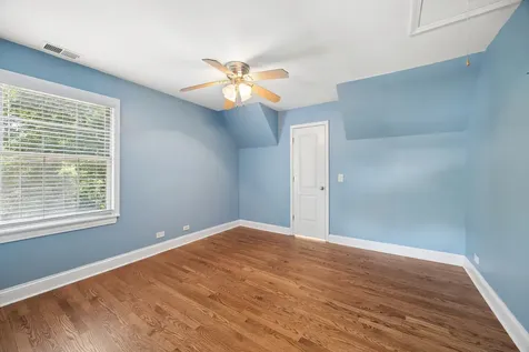 564 Selborne Road Riverside IL 60546