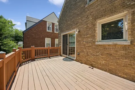 564 Selborne Road Riverside IL 60546