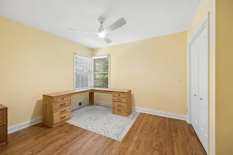 564 Selborne Road Riverside IL 60546