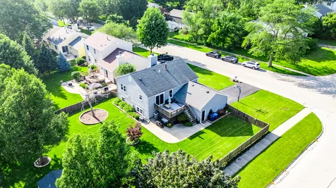 1334 Hill Road Geneva IL 60134